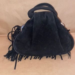 Adorable kiss lock fringe handbag